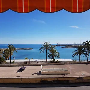 Appartement Menton, 2 Pièces Face à La Mer, 2 Minutes à Pied Du Centre-ville., Menton